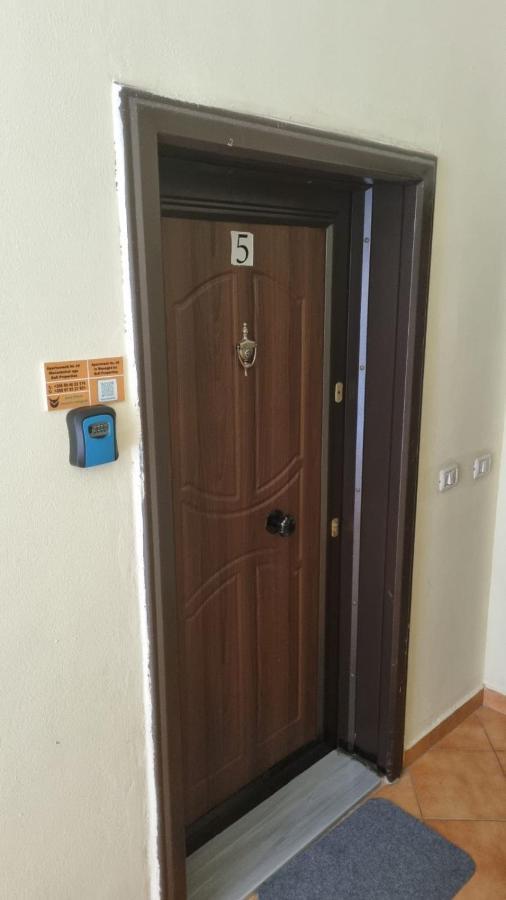 Liqeni Thate, Tirane Apartment Exterior photo