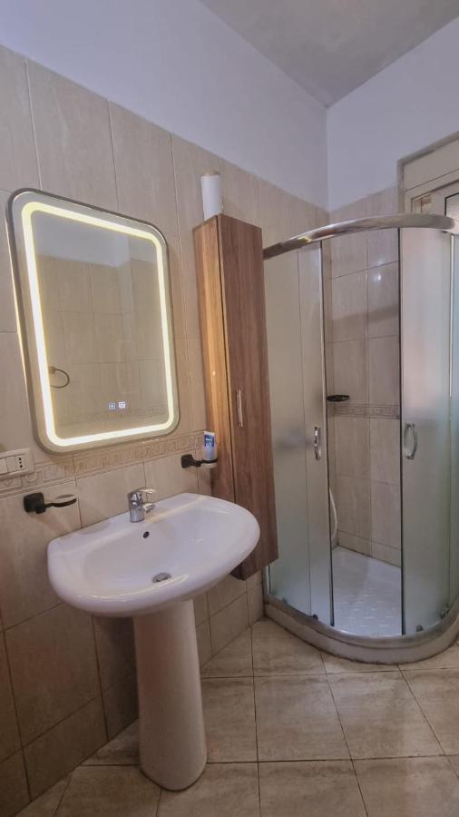 Liqeni Thate, Tirane Apartment Exterior photo