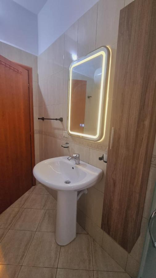 Liqeni Thate, Tirane Apartment Exterior photo
